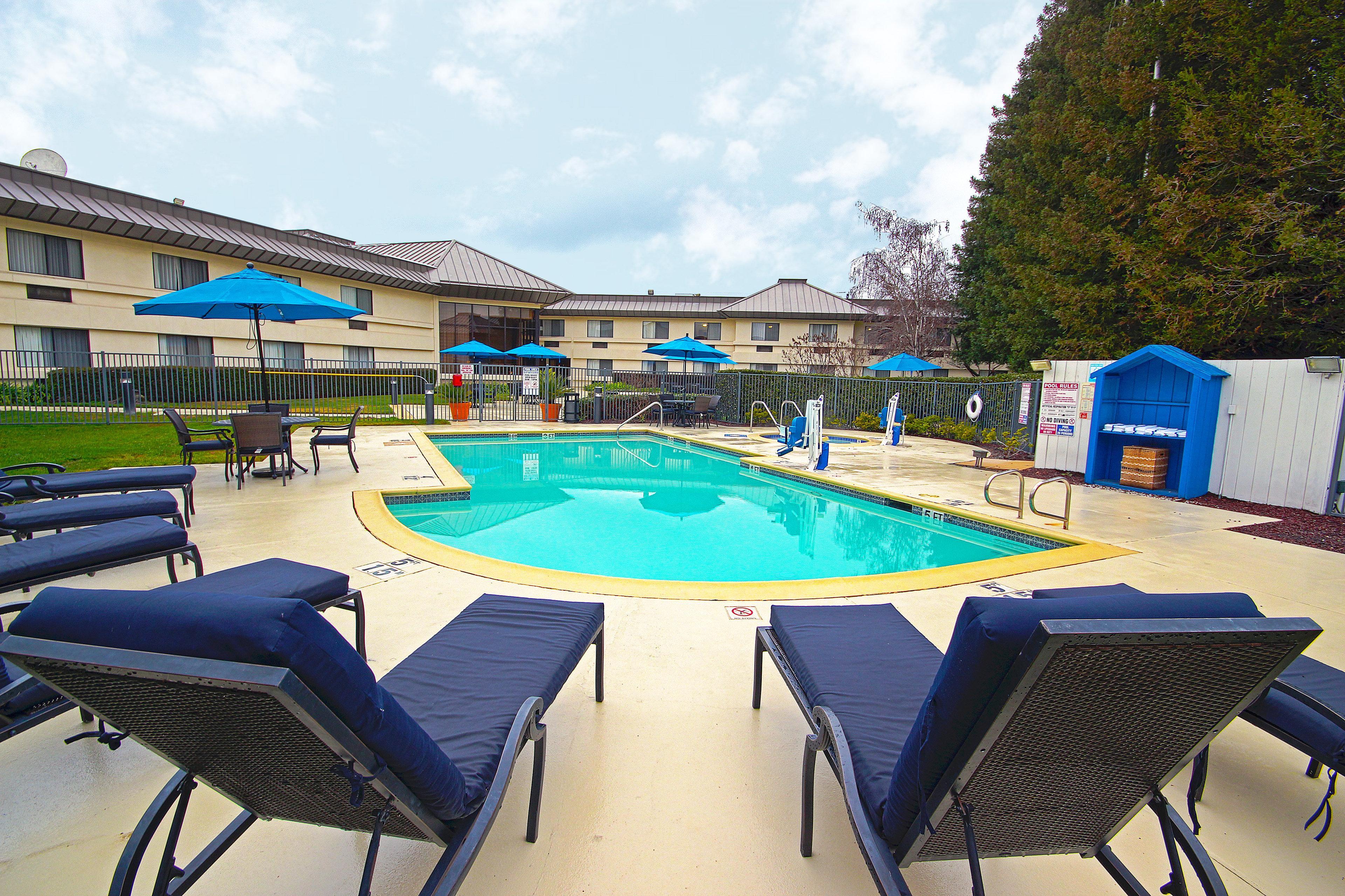 Holiday Inn Express Walnut Creek, An Ihg Hotel Exterior photo