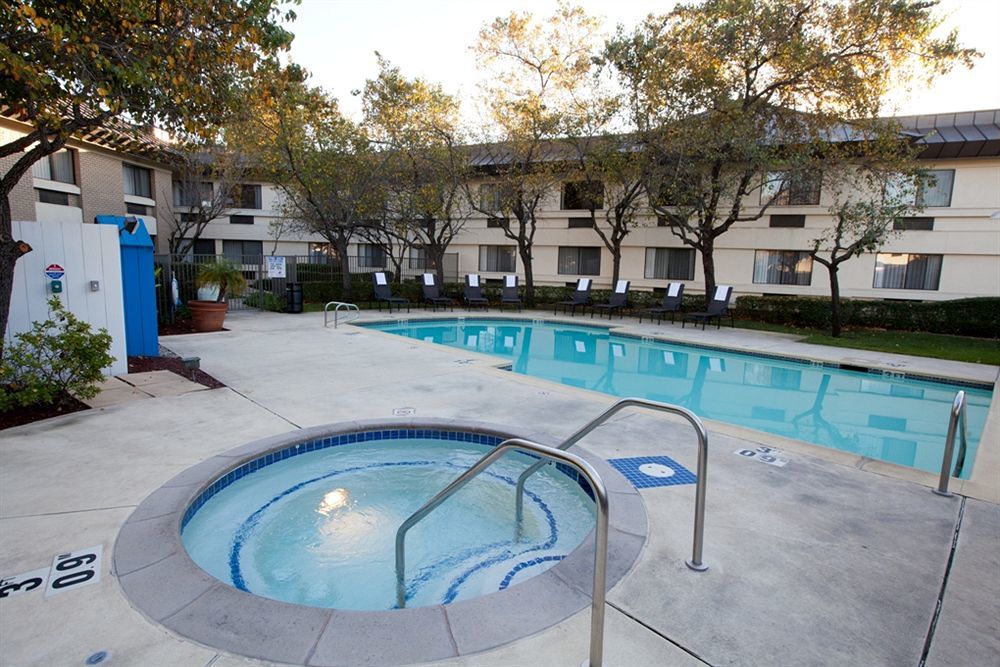 Holiday Inn Express Walnut Creek, An Ihg Hotel Exterior photo